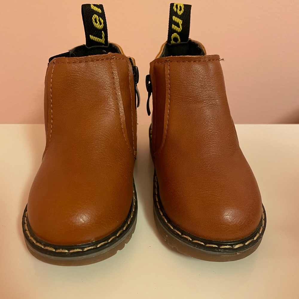 Amazon Toddler Boots 5.5